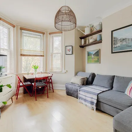 Artistic Pied-A-Terre, Steps From The Tube, Moments From London'S Heart Appartement Buitenkant foto