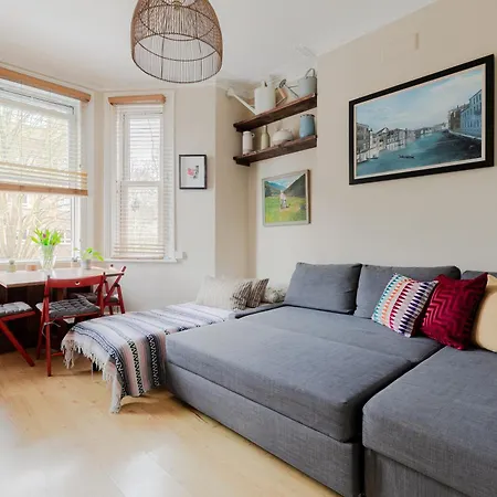 Artistic Pied-A-Terre, Steps From The Tube, Moments From London'S Heart Appartement Buitenkant foto
